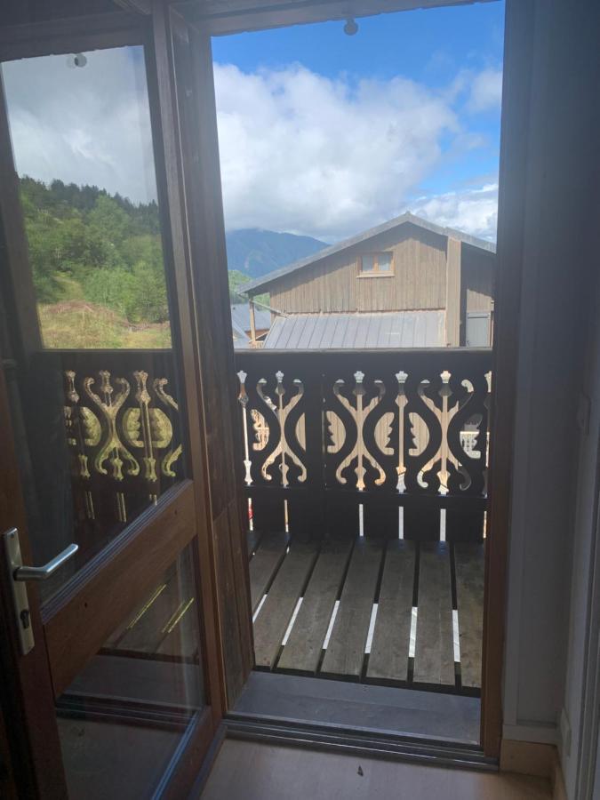 Pleine Nature Pied Pistes Piscine Chauffee 于斯图 外观 照片